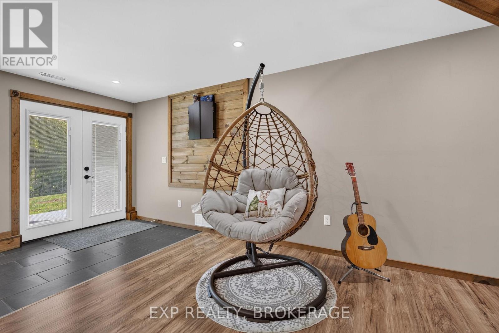 1020 HILL ROAD - 35