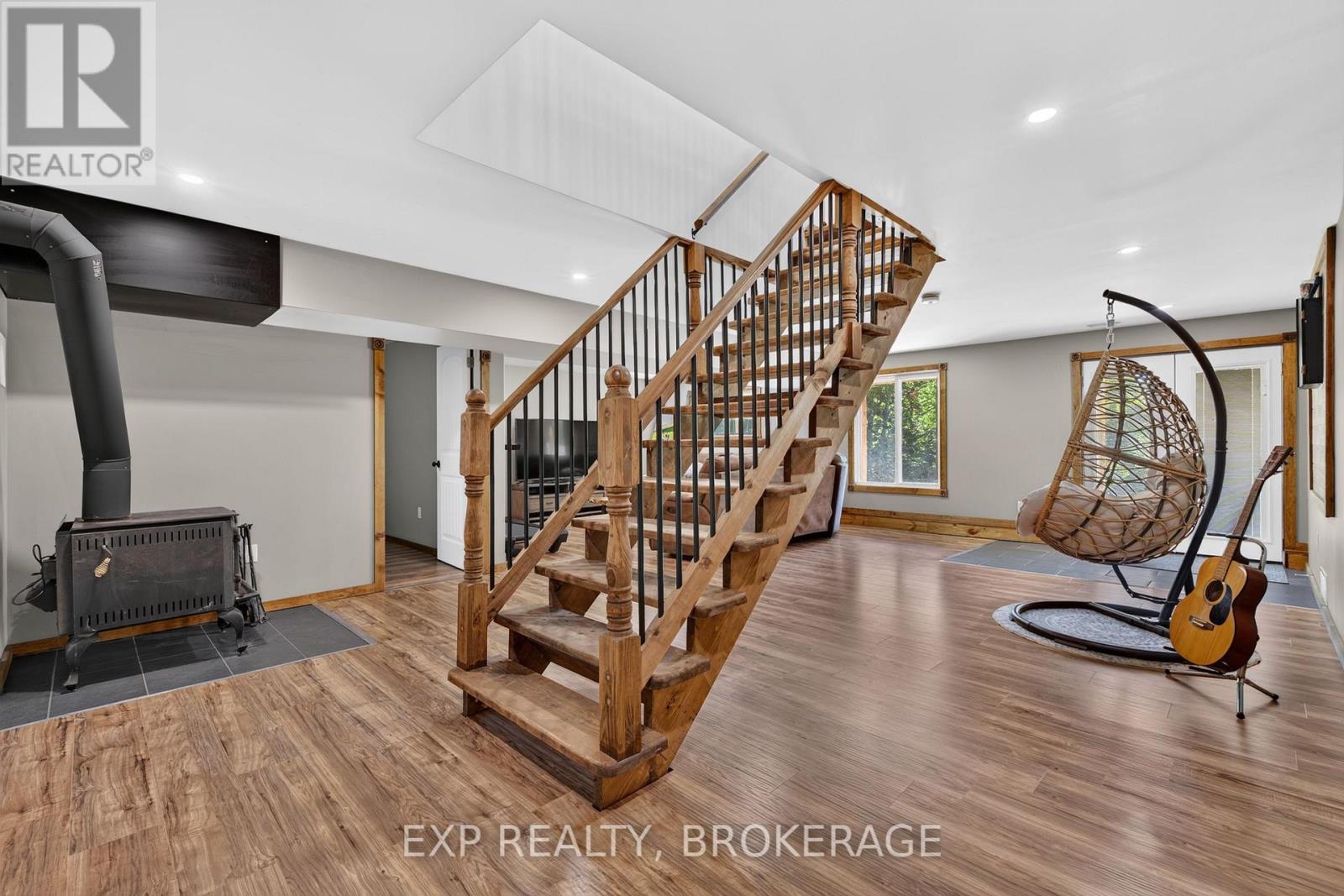 1020 HILL ROAD - 36