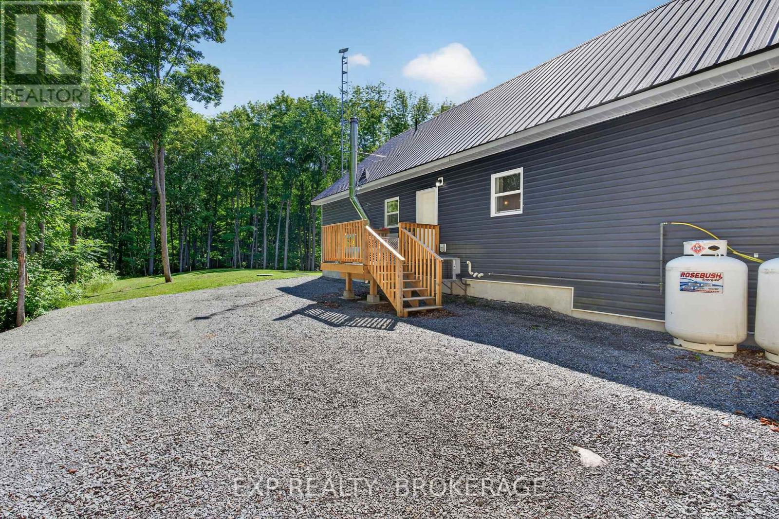 1020 HILL ROAD - 41