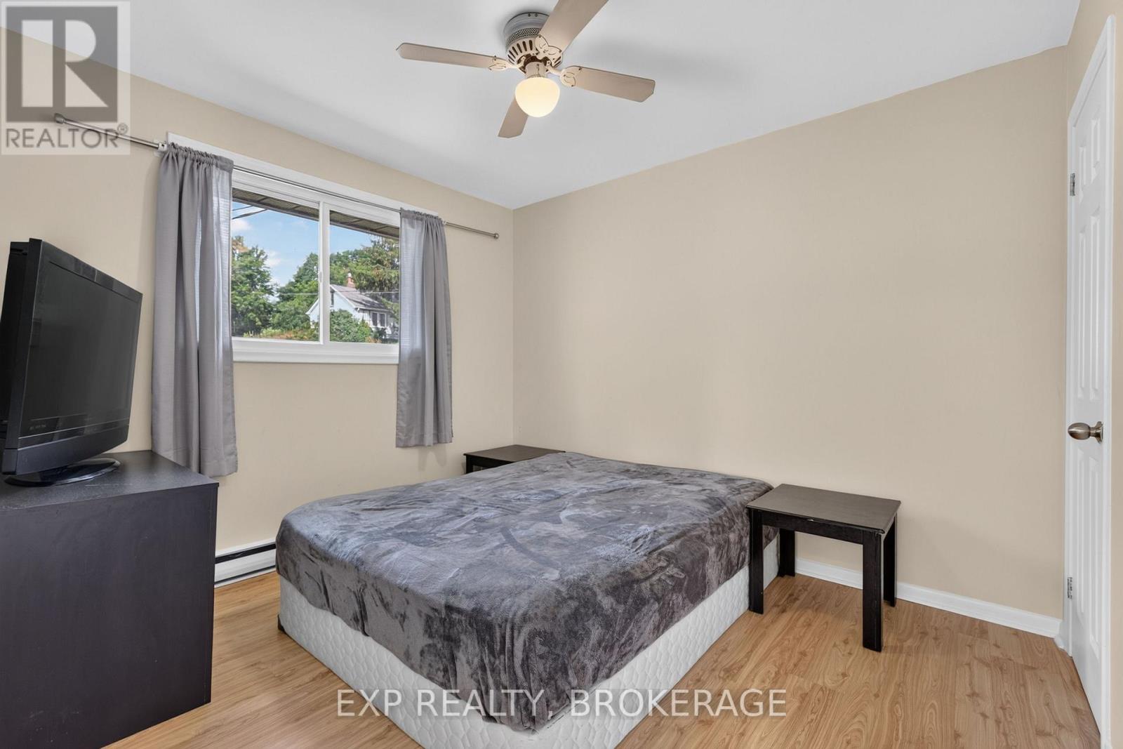 17 SHAW STREET - Image 27