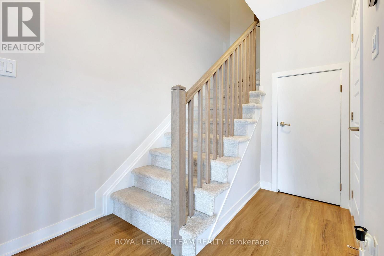 2 Bed, 3 Bath House for Rent in Ottawa – 204 LILLIAN FREIMAN PRIVATE, Ottawa – MLS# X13632448 - Image 10