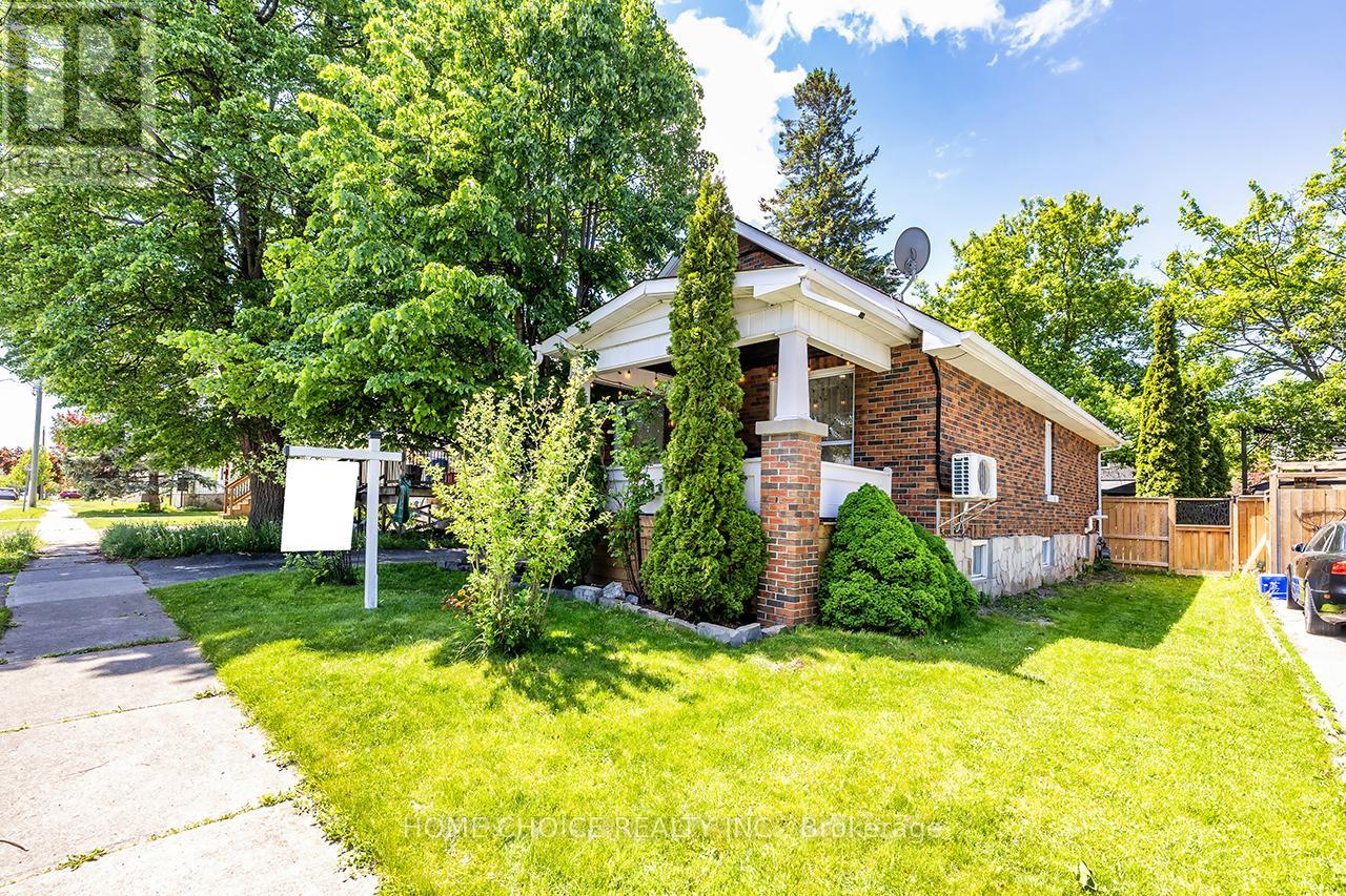 140 GLADSTONE AVENUE - 1