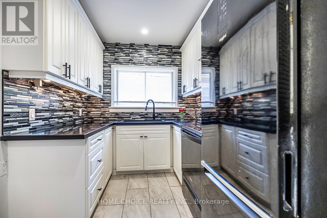 140 GLADSTONE AVENUE - 16