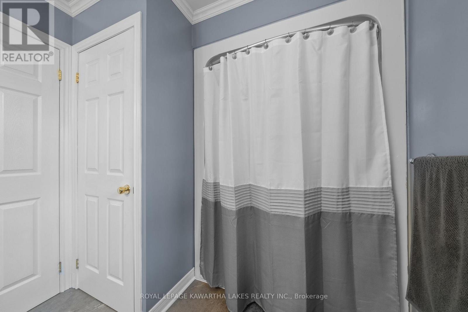 890 Woodville Road — photo 34