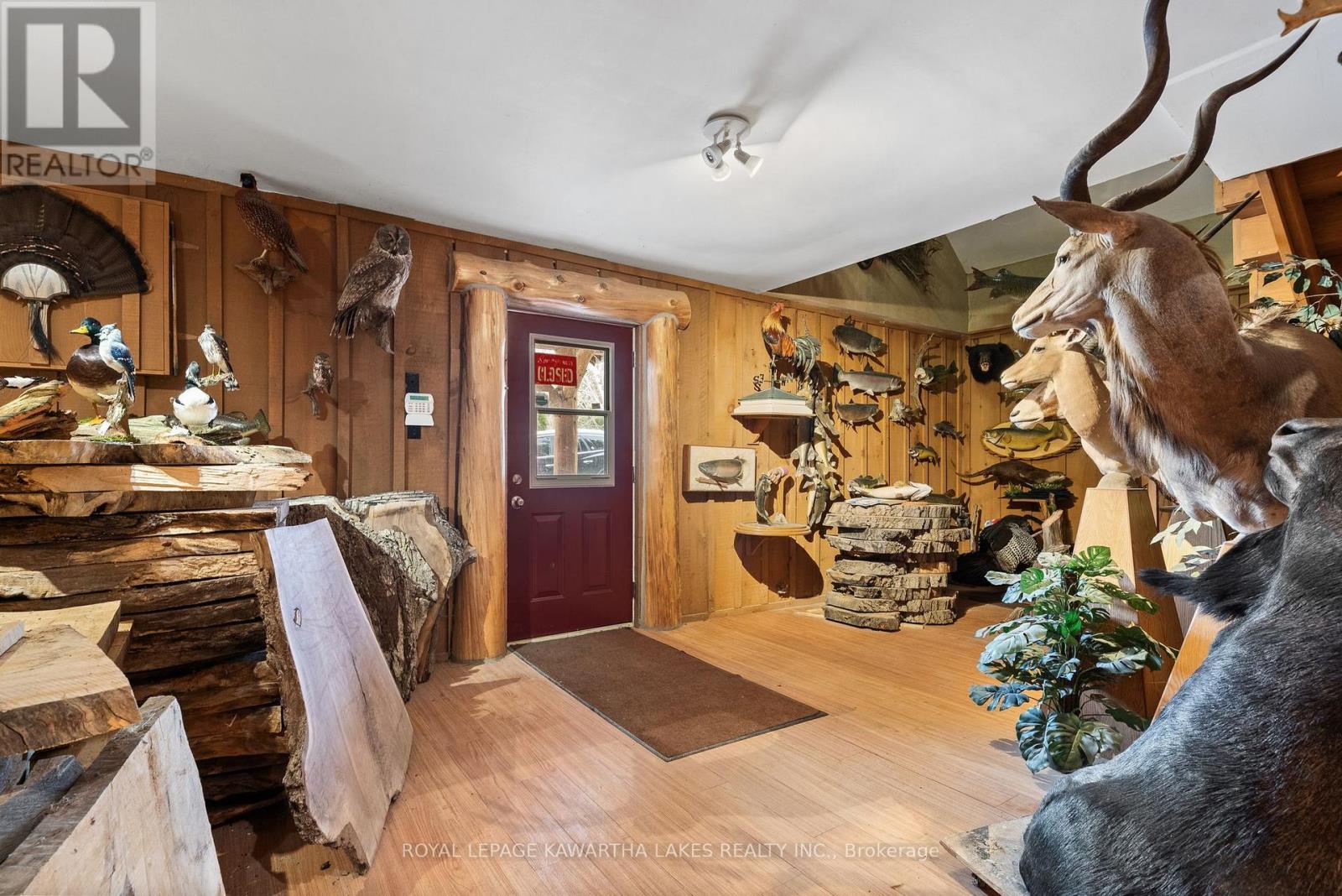 890 Woodville Road — photo 40