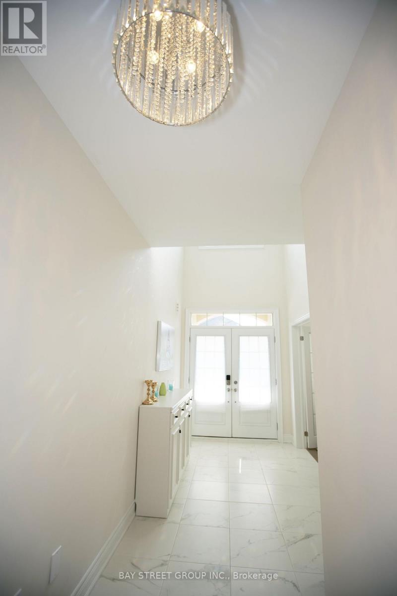152 BEN SINCLAIR AVENUE - 3