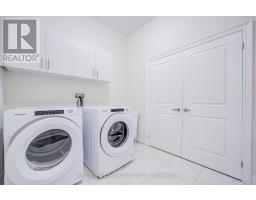 152 Ben Sinclair Avenue, East Gwillimbury, ON L9N0Z2 Photo 21