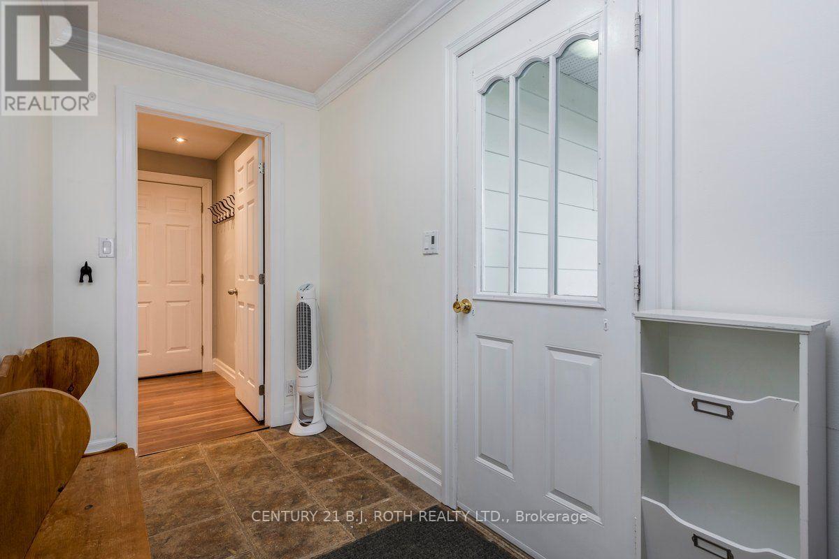 922 ELIZABETH AVENUE - 5