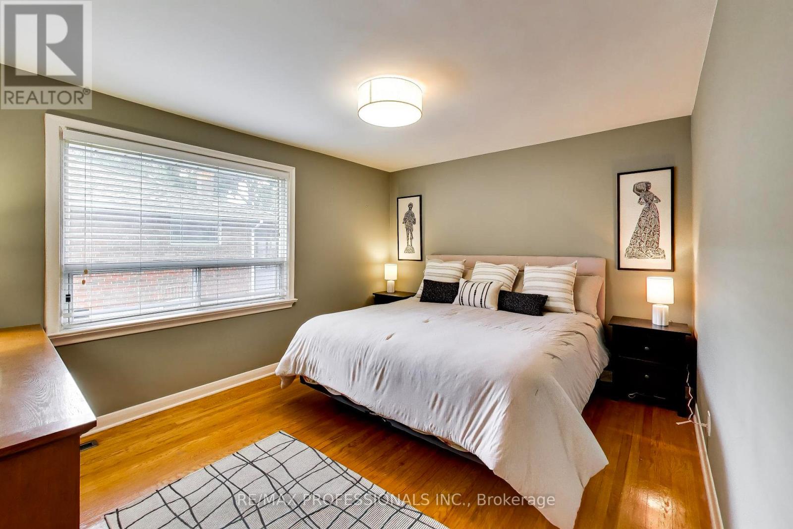 24 BEAVERBROOK AVENUE - 14