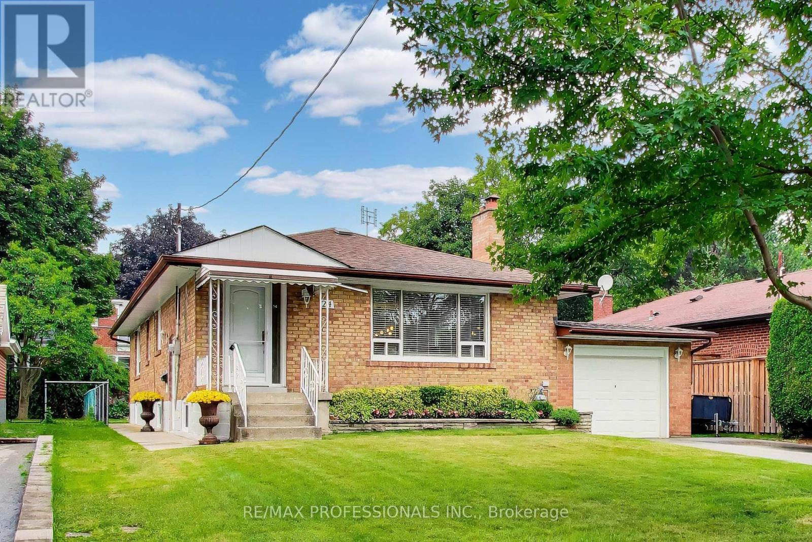 24 BEAVERBROOK AVENUE - 3