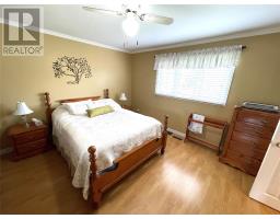 15 Adams Avenue thumbnail 10
