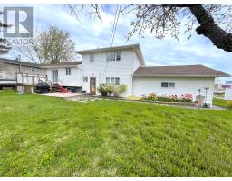 15 Adams Avenue thumbnail 2