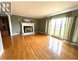 15 Adams Avenue thumbnail 4