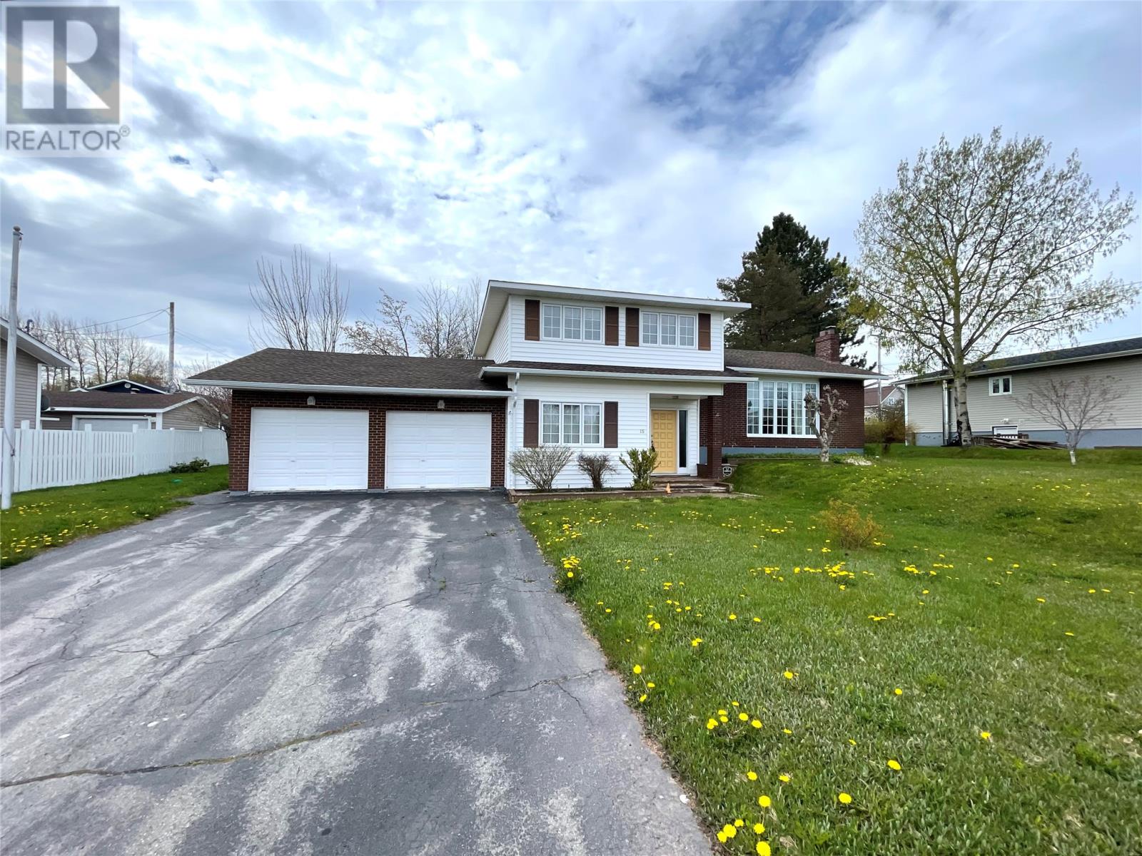 15 Adams Avenue, Botwood — photo 3