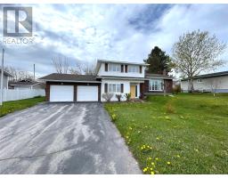 15 Adams Avenue thumbnail 3