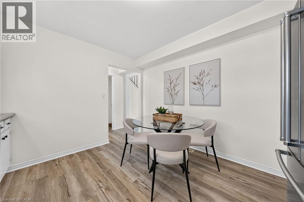 21 COACHWOOD Road - Image 13