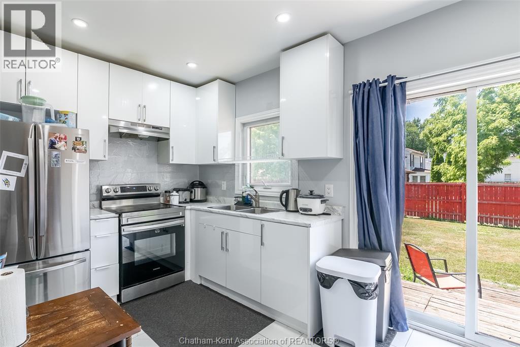 252 Wellington STREET East - 11