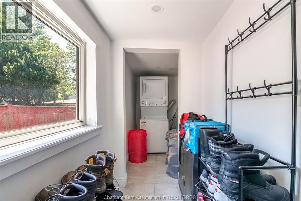 252 Wellington STREET East - 19