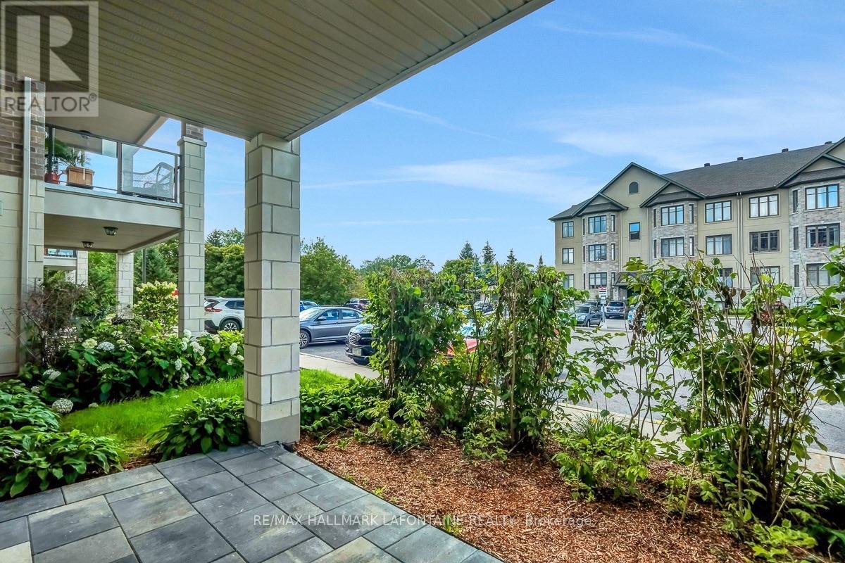 #114 120 PRESTIGE CIRCLE - 28