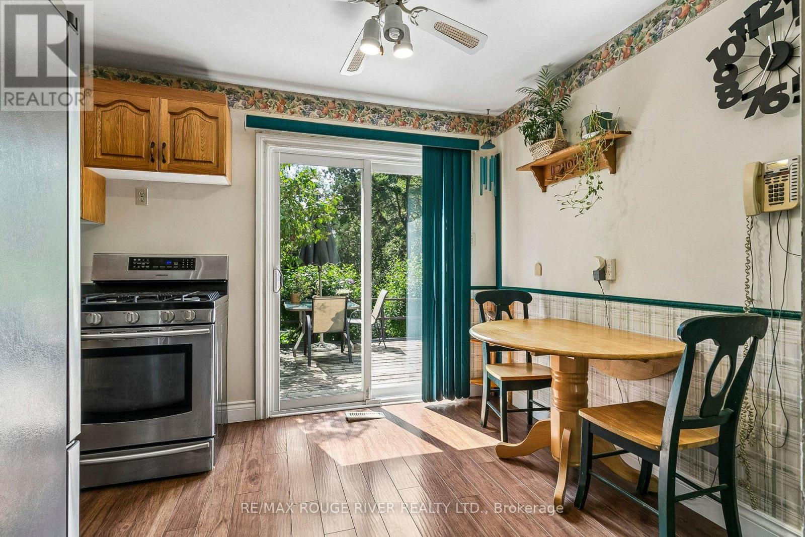 19 TINBURY PLACE - 14