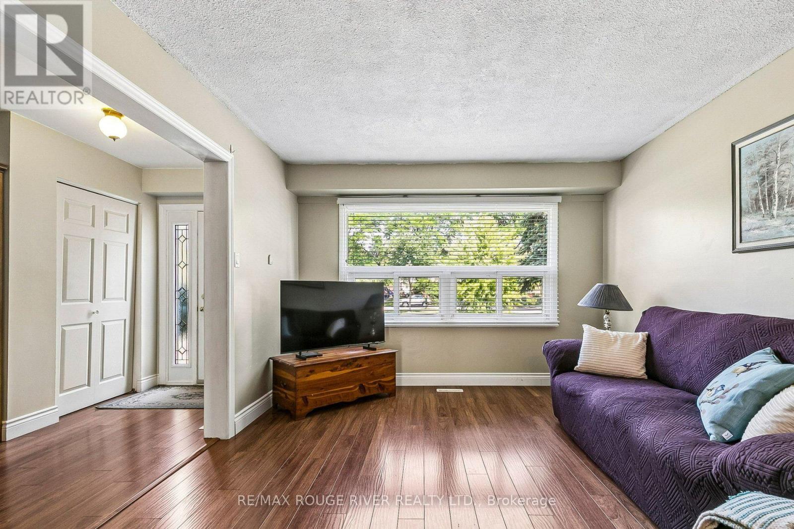 19 TINBURY PLACE - 5