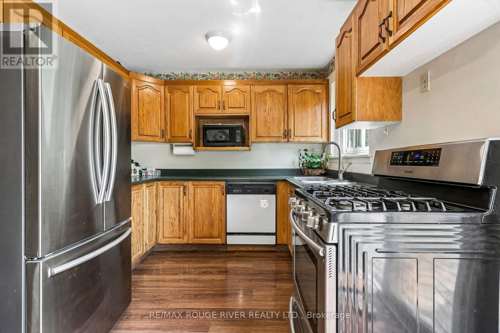 19 TINBURY PLACE - 9