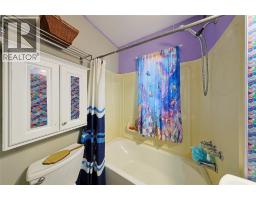 304 Lorne Avenue, Wallaceburg, ON N8A3Z3 Photo 12