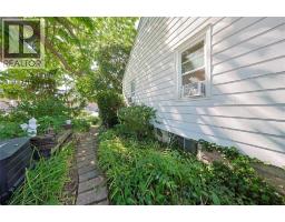 304 Lorne Avenue, Wallaceburg, ON N8A3Z3 Photo 15