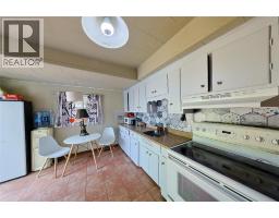 304 Lorne Avenue, Wallaceburg, ON N8A3Z3 Photo 7