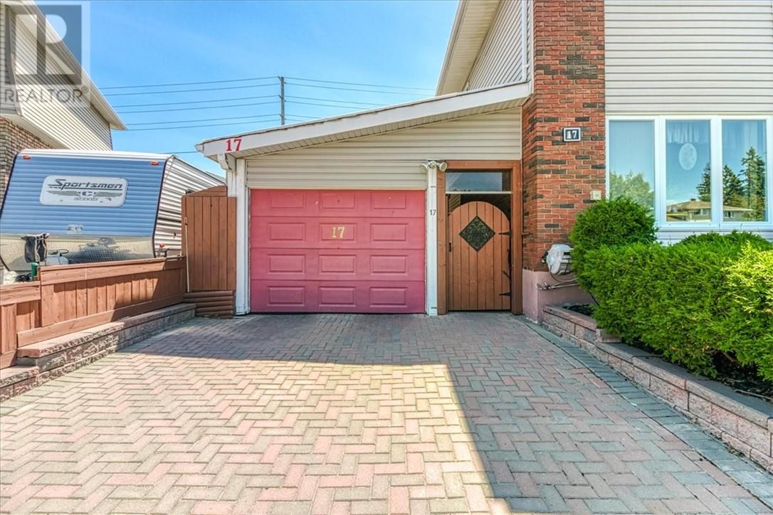17 Elmhurst Court - Image 11