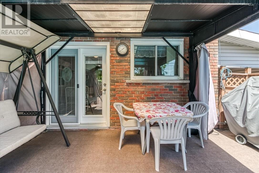 17 Elmhurst Court - 12