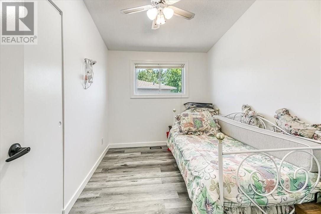 17 Elmhurst Court - 17