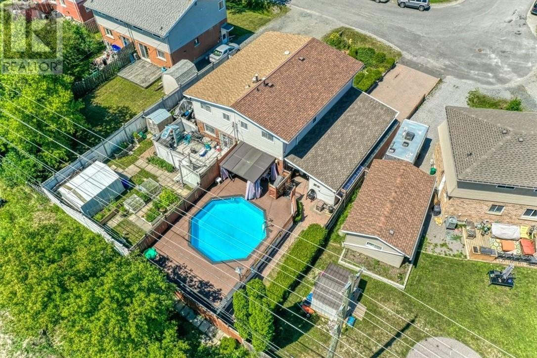 17 Elmhurst Court - 2