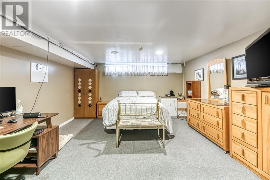 17 Elmhurst Court - Image 21