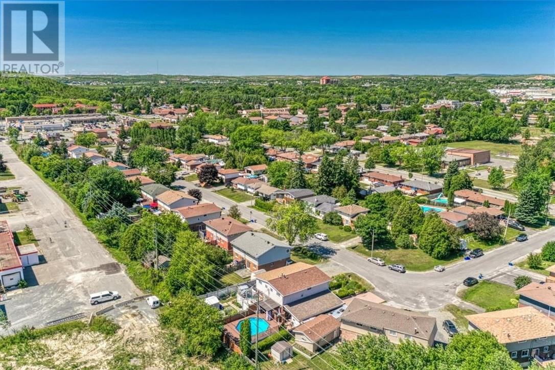 17 Elmhurst Court - 38