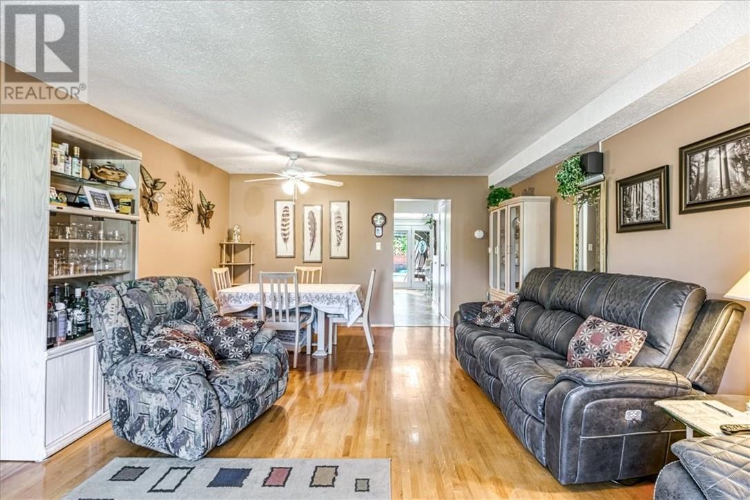 17 Elmhurst Court - Image 4
