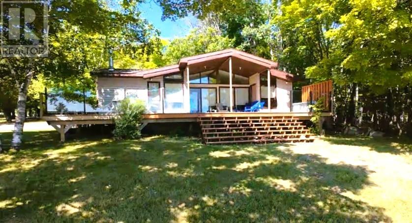 140 Maple Drive, Kagawong — photo 2