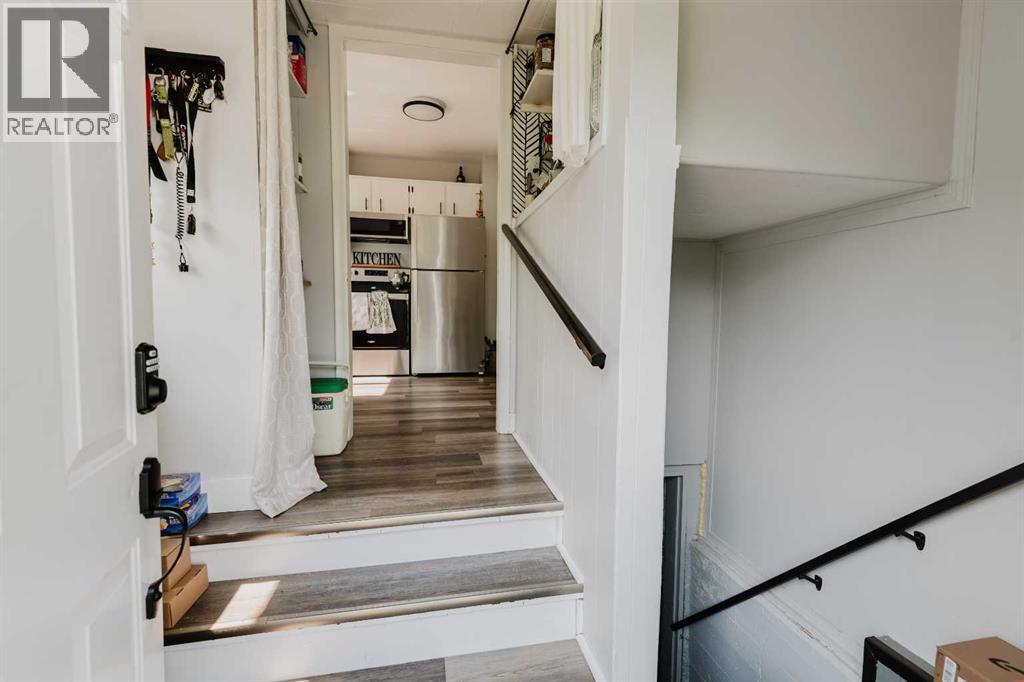 908 6 Avenue - Image 13