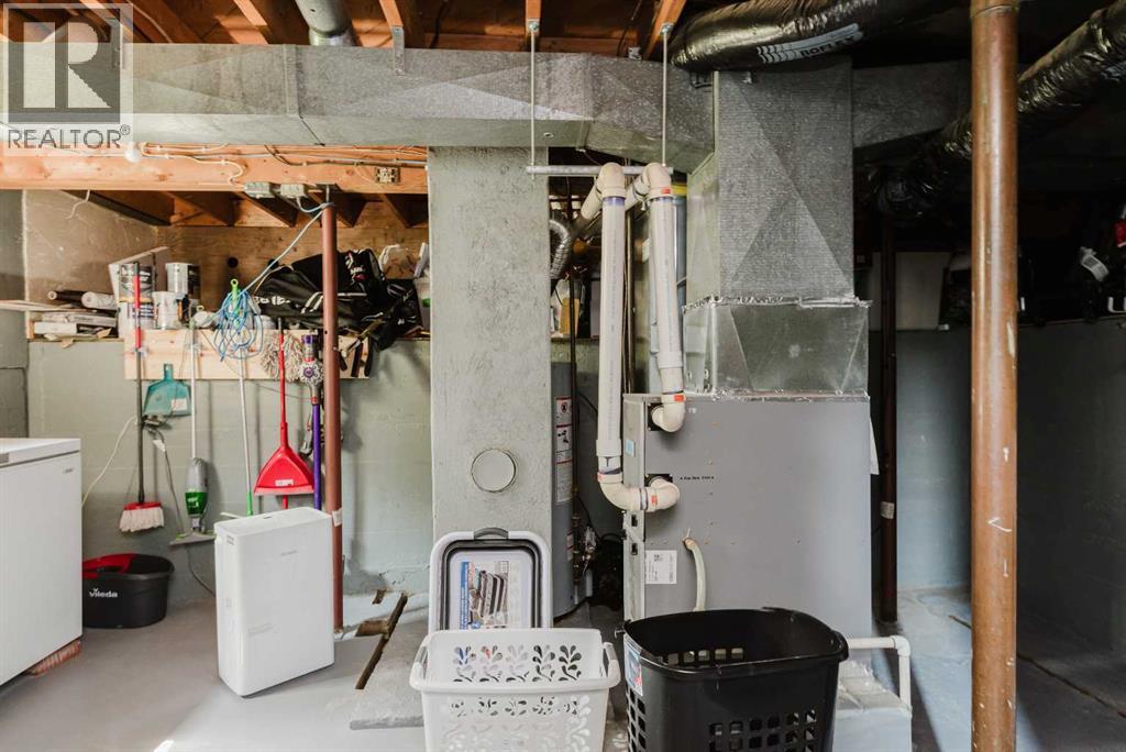 908 6 Avenue - Image 15