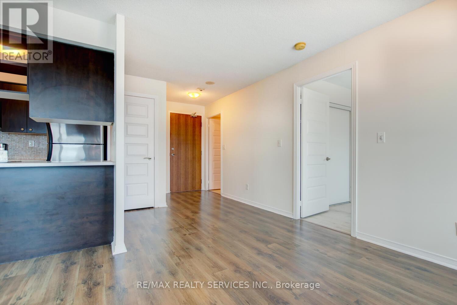 #1103 215 QUEEN STREET E - 17