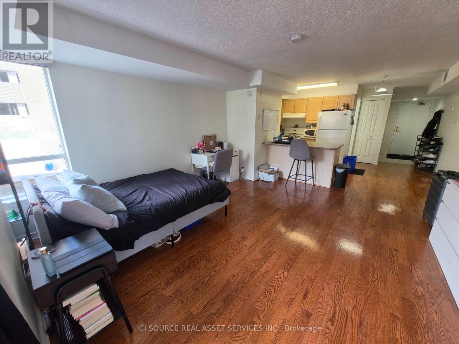 1 Bath Apartment for Rent in Ottawa – 204 – 429 SOMERSET STREET W, Ottawa – MLS# X13632544 - Image 15