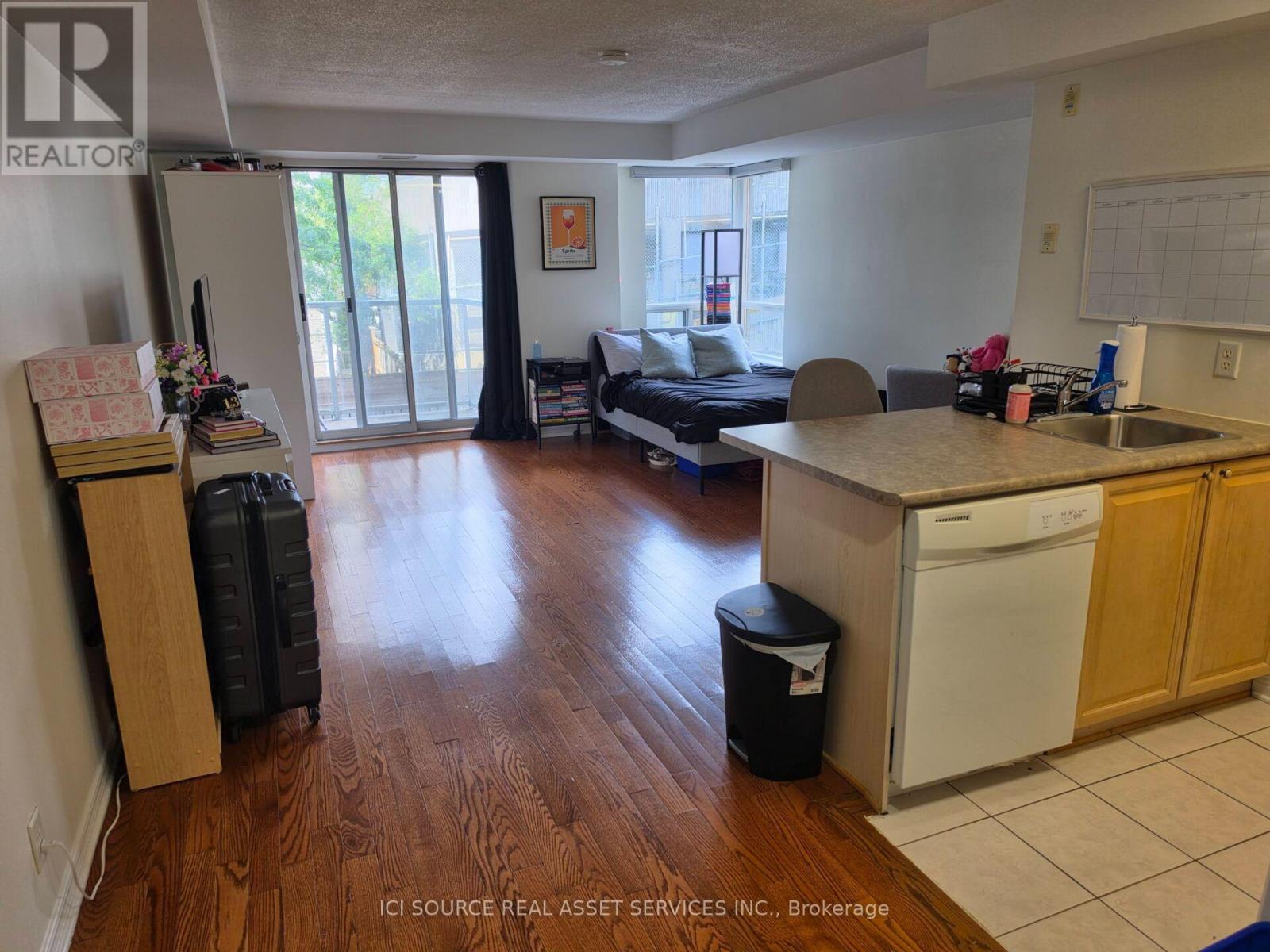 1 Bath Apartment for Rent in Ottawa – 204 – 429 SOMERSET STREET W, Ottawa – MLS# X13632544 - Image 18