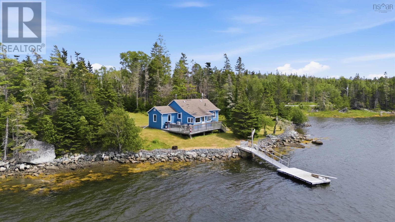 732 Ostrea Lake Road