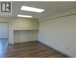 216 Ashburn Lake Road, photo 4