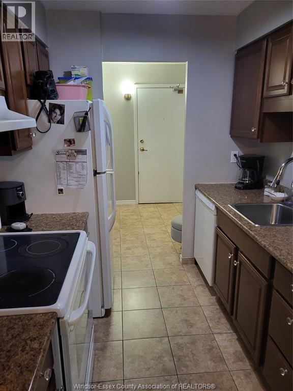 #2212 150 PARK STREET - 8