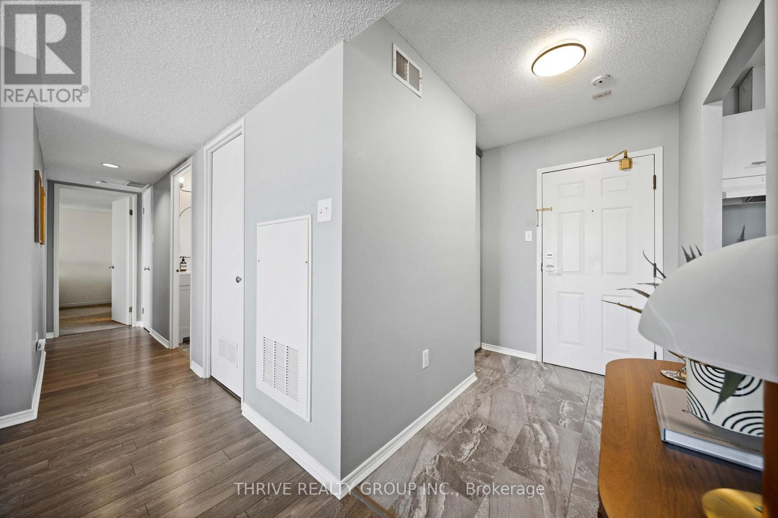 #507 30 CHAPMAN COURT - 21