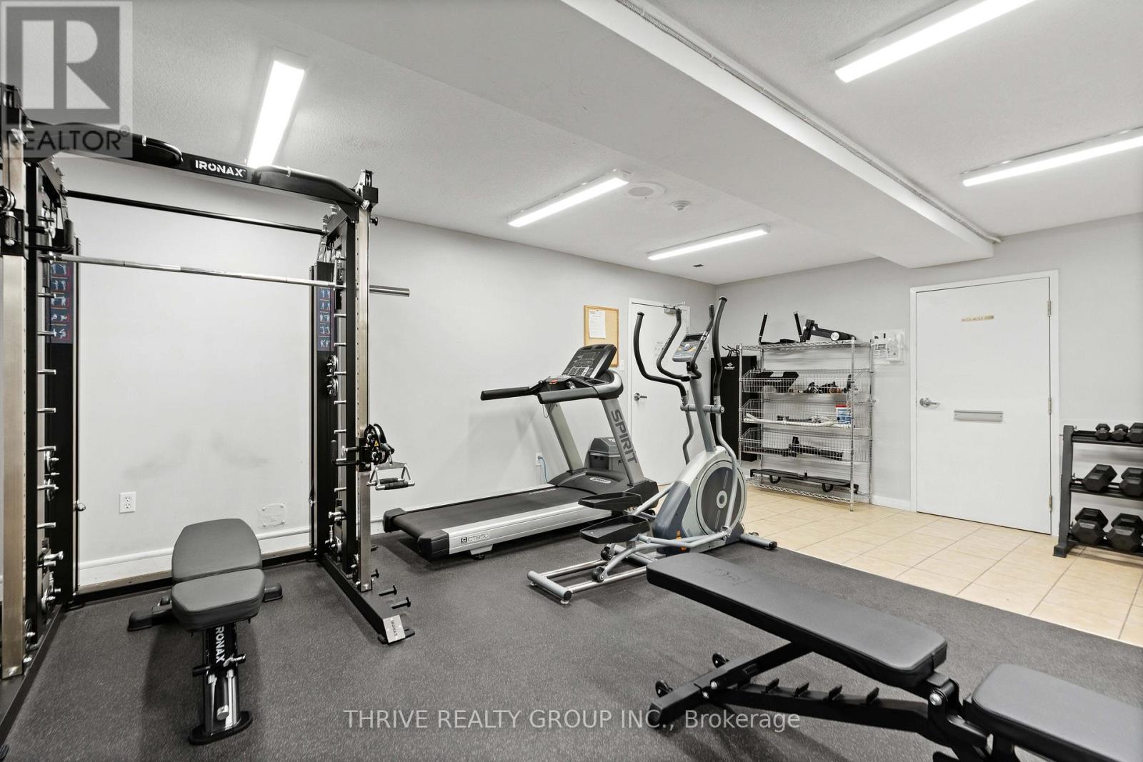 #507 30 CHAPMAN COURT - 33