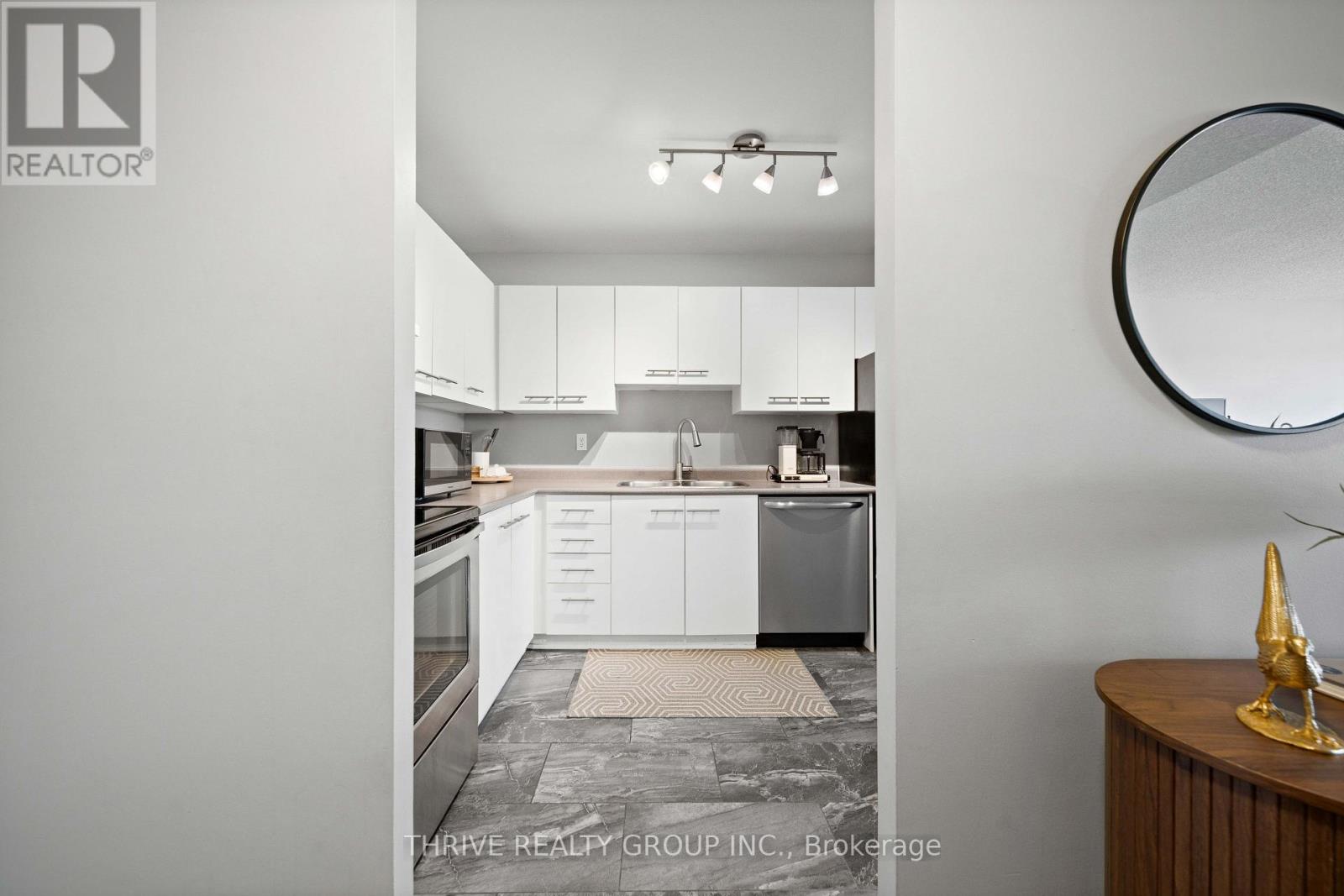 #507 30 CHAPMAN COURT - Image 8