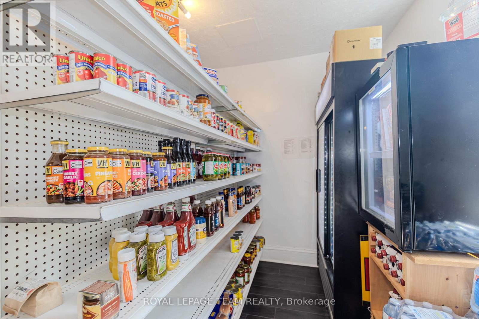 Business for Sale in Ottawa – 3744 CARP ROAD, Ottawa – MLS# X13632606 - Image 22