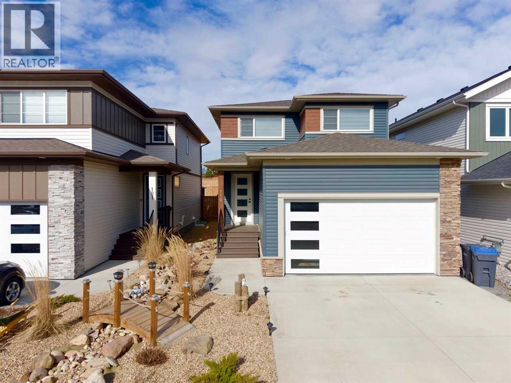 119 Crestview Boulevard, Sylvan Lake — photo 3